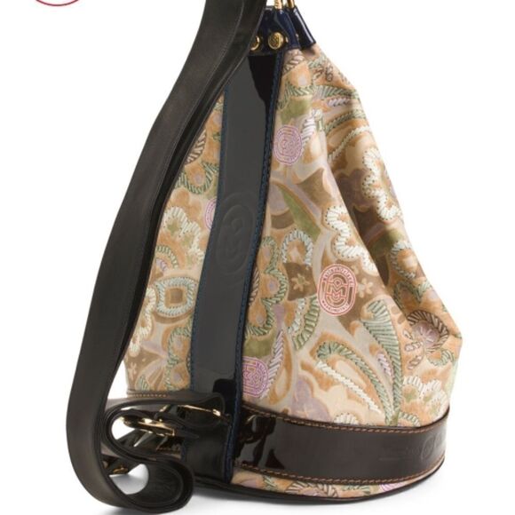 NWT MARINO ORLANDI Made In Italy Leather Sling Backpack New with tag - Picture 3 of 5